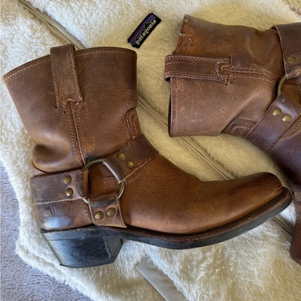 Frye Harness Boots 8R - Picture 3 of 6